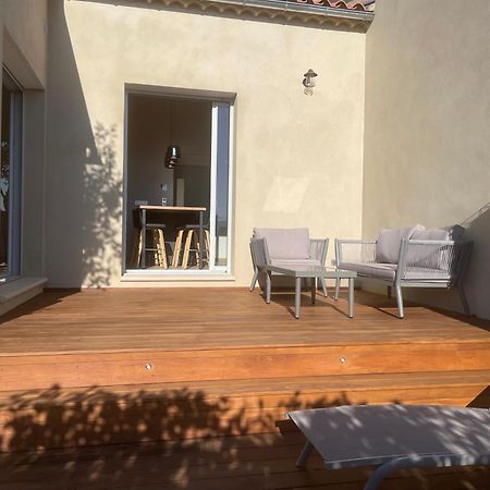 Logement Avec Jacuzzi Joucas Exteriör bild