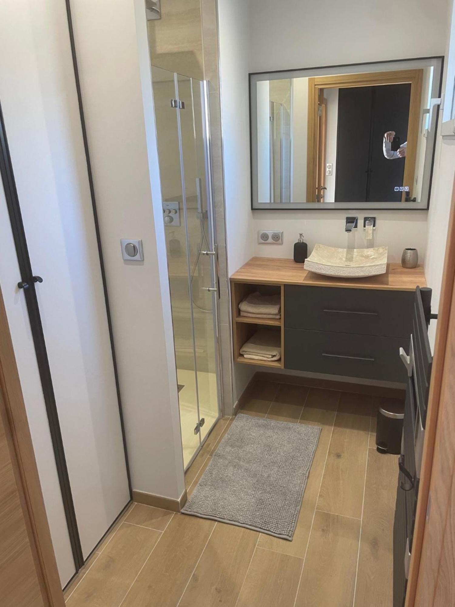 Logement Avec Jacuzzi Joucas Exteriör bild
