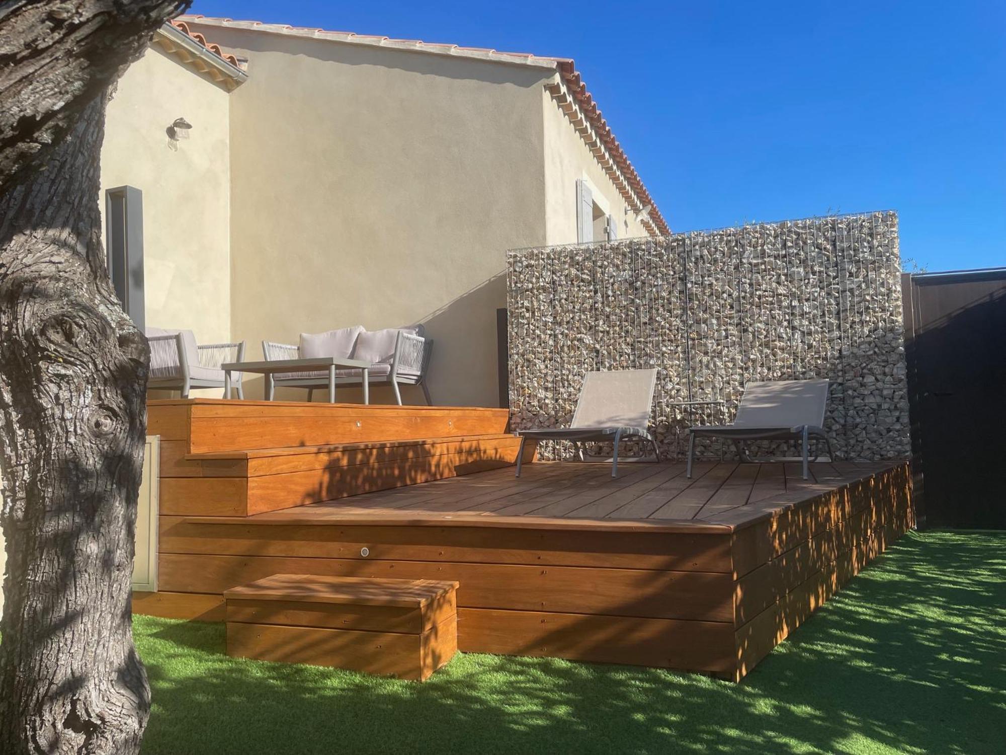 Logement Avec Jacuzzi Joucas Exteriör bild