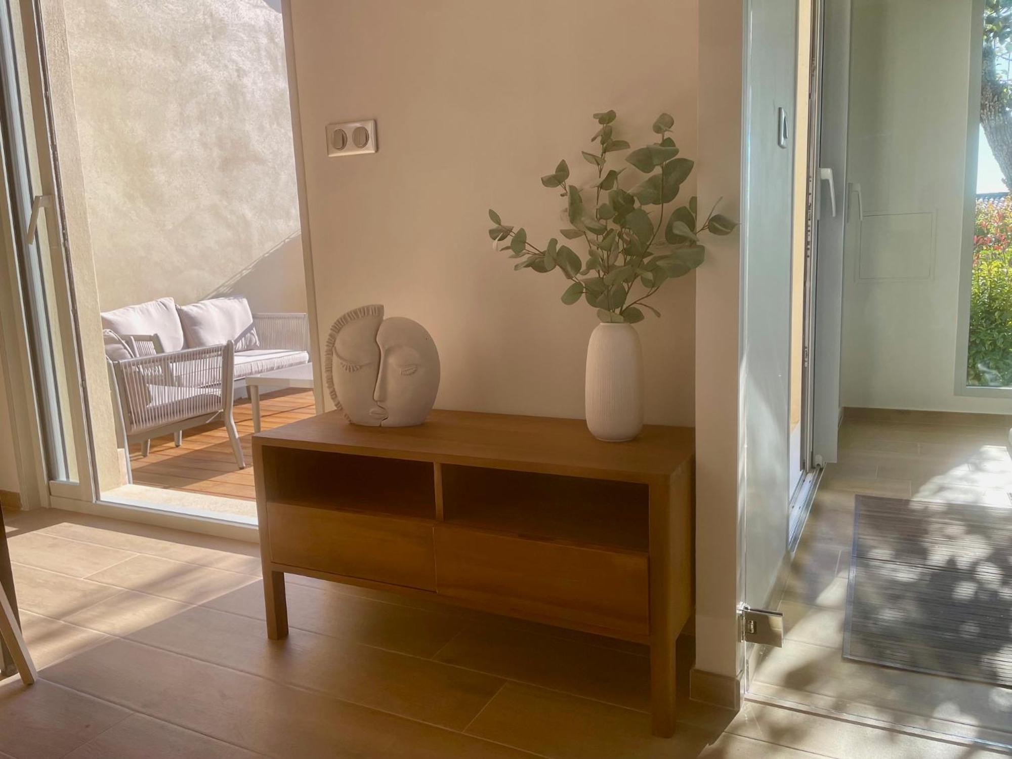 Logement Avec Jacuzzi Joucas Exteriör bild