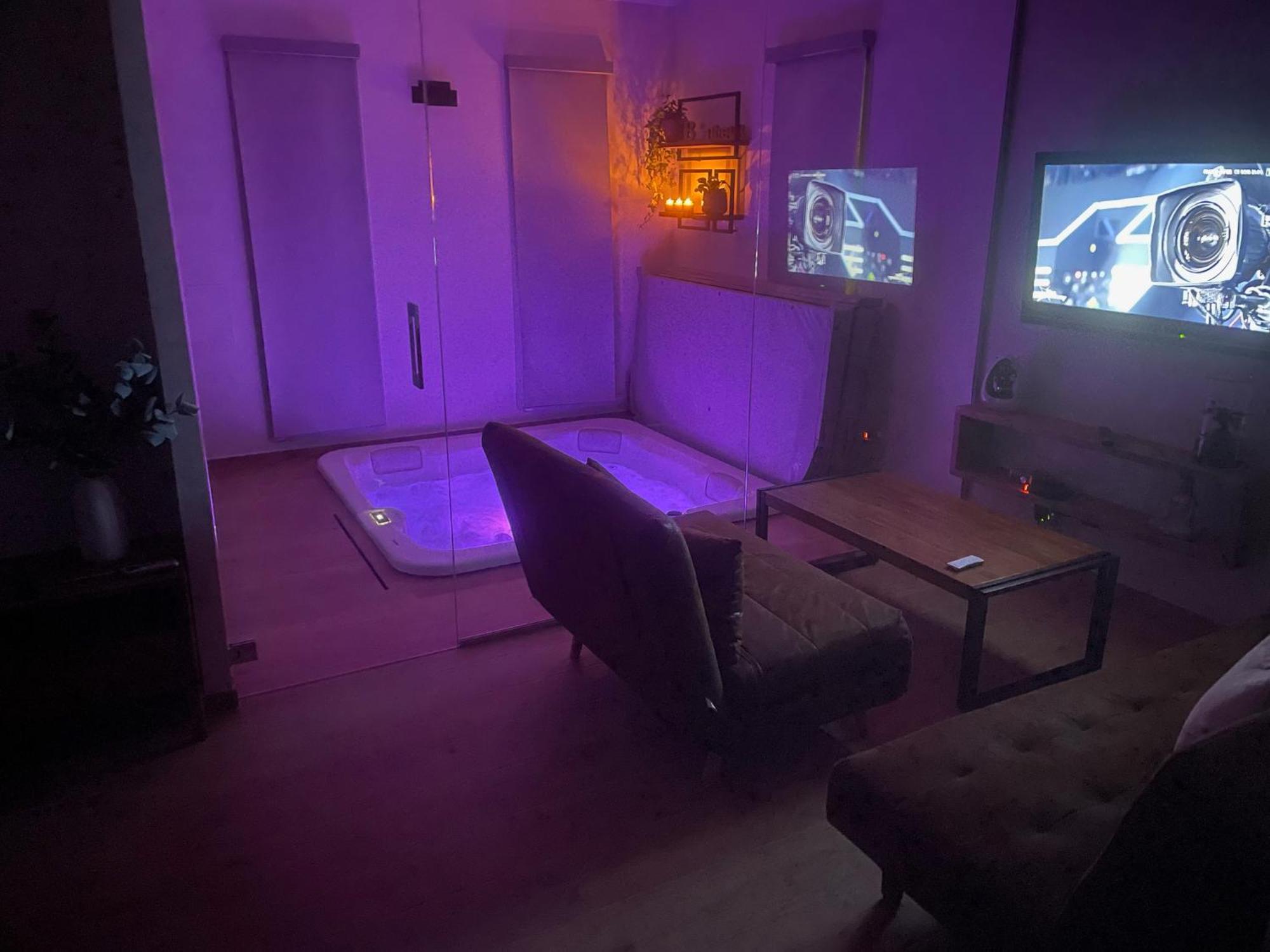 Logement Avec Jacuzzi Joucas Exteriör bild